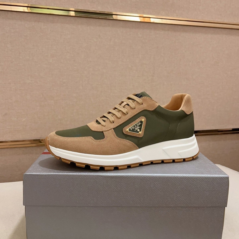 Pra*a casual shoes